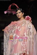 Model walk the ramp for Suneet Varma Show at HDIL India Couture Week, Grand Hyatt, Mumbai on 15th Oct 2009 (64).JPG